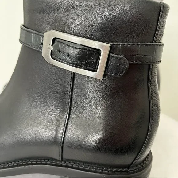 Clarks Maye Grace Leather Ankle Bootie, Black Leather New in Box - Picture 10 of 12